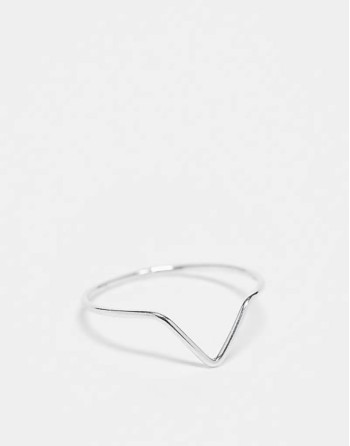 V ring in sterling silver